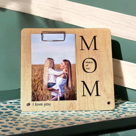 Engraved "MOM" Picture Frame